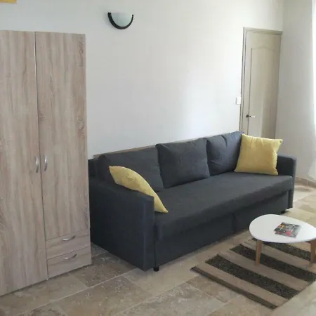 St Remy De Provence Proche Centre - Parking Prive Apartment