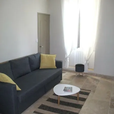 St Remy De Provence Proche Centre - Parking Prive Apartment *